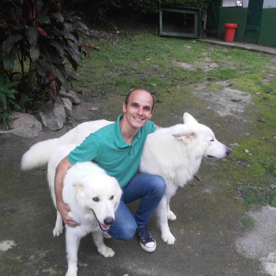 Thiago Stumpf com seus cães